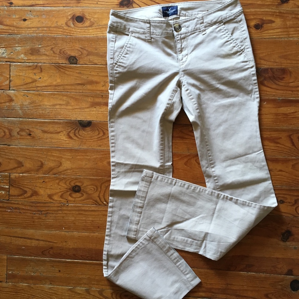 NWOT AE khakis size 2 long